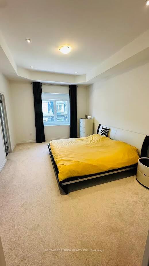 Property Photo: 172 Elgin Mills Road W ON L4C 5S4