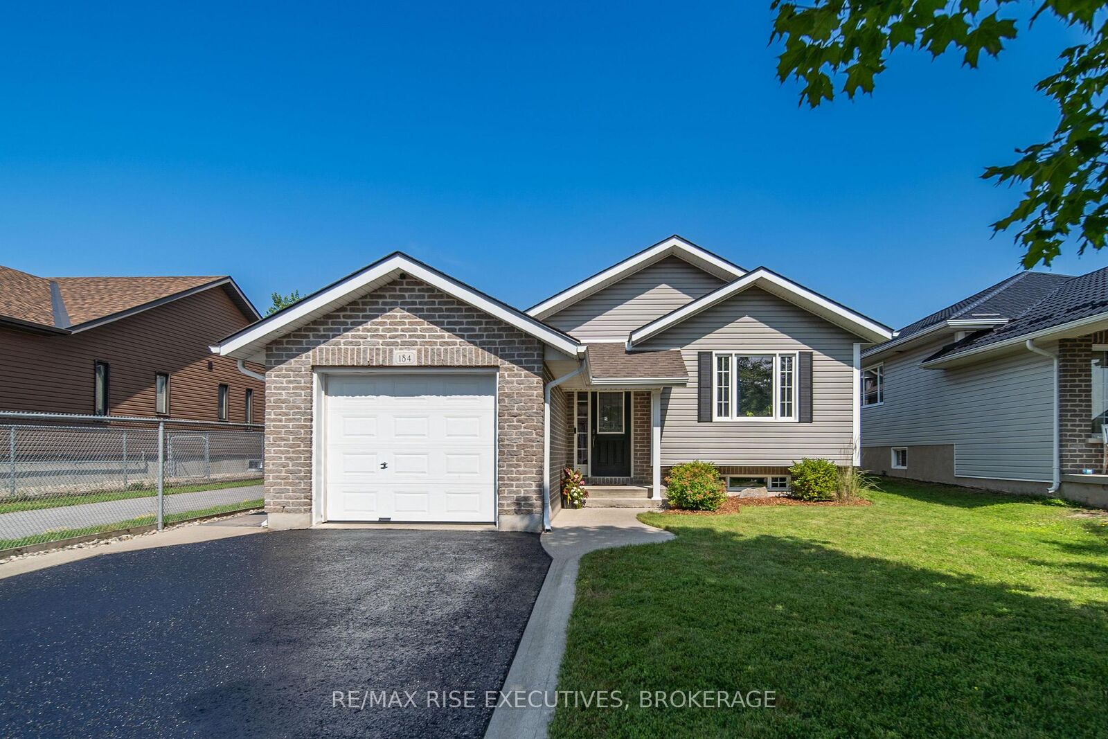 Property Photo: 184 Macdougall Drive ON K7N 1Y8
