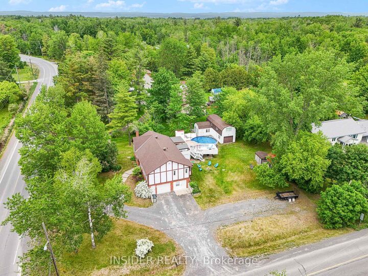 Property Photo: 1887 Canaan Road ON K4K 1K9