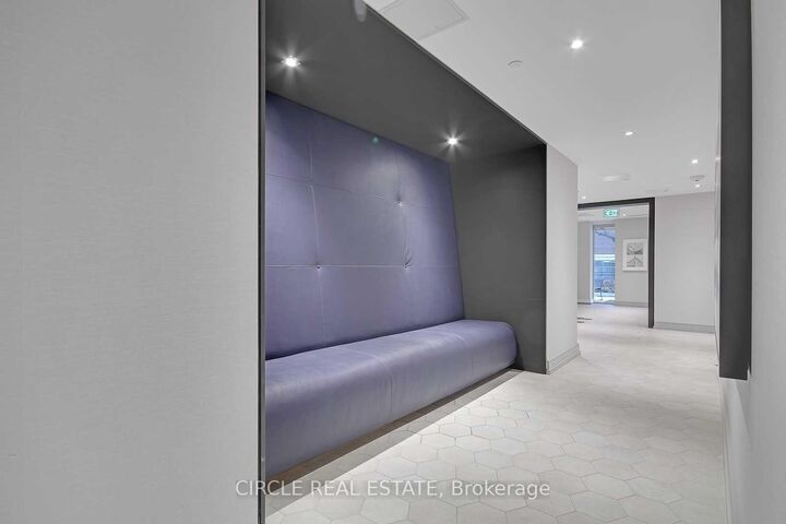 Property Photo:  1 Cardiff Road 701  ON M4P 0G2 