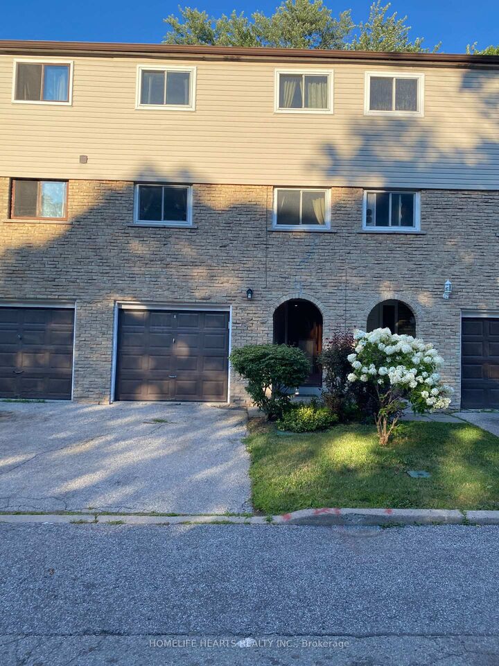 21 Rockwood Drive 22 — photo 1