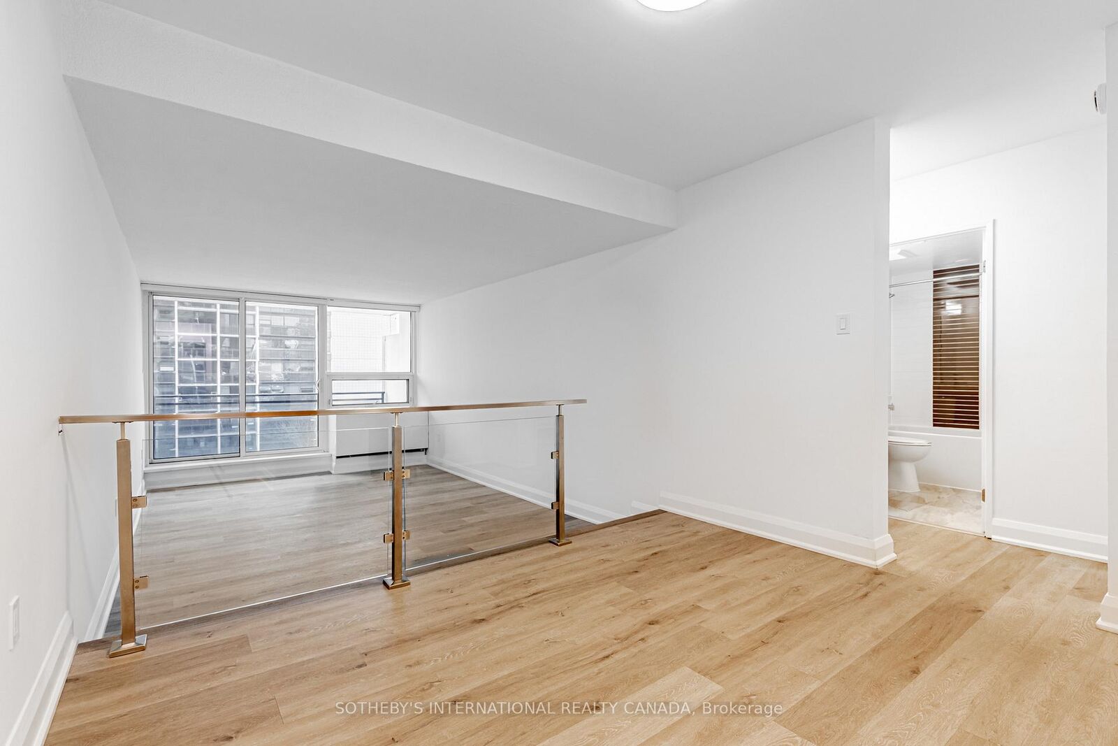 Photo de la propriété: 191 Sherbourne Street 1020 ON M5A 3X1
