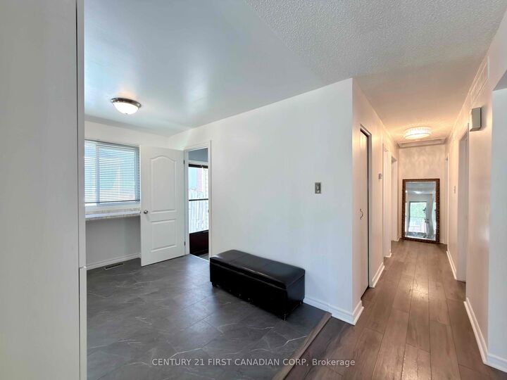 Property Photo: 74 Tumbleweed Crescent ON N6E 2N8