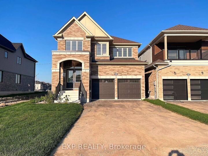 62 Donald Cameron Crescent — photo 1