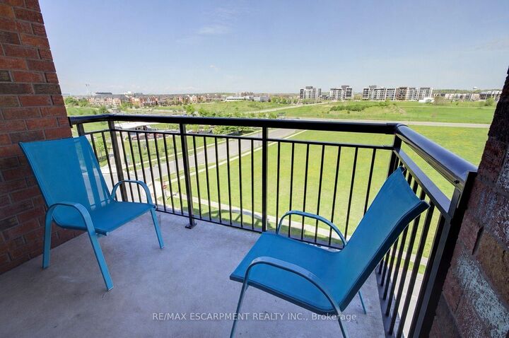 Property Photo: 2379 Central Park Drive 603 ON L6H 0E3