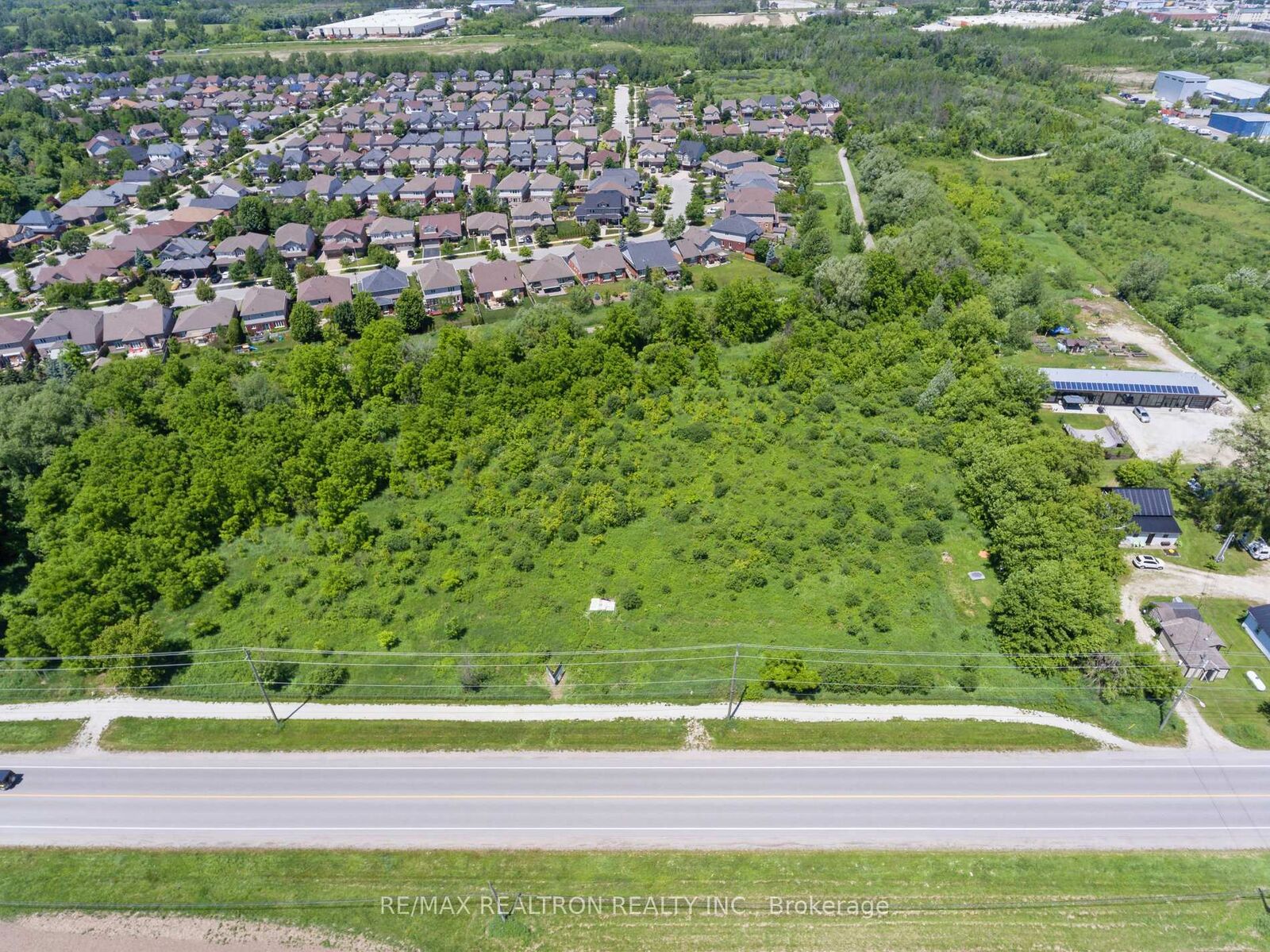 Property Photo:  645 Sixth Street  ON L9Y 3Y9 