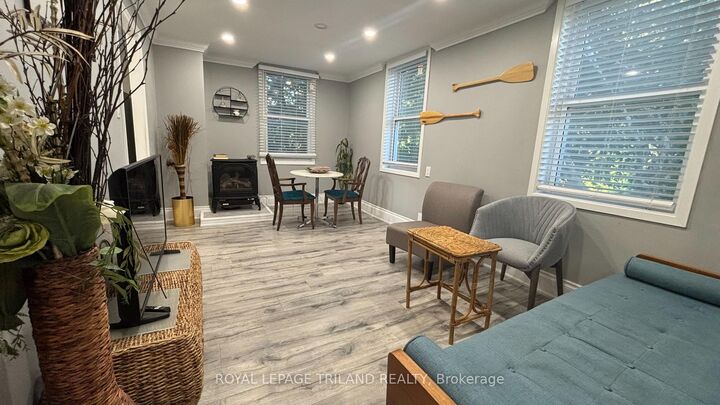 Property Photo: 4597 Sunset Drive ON N5L 1B4