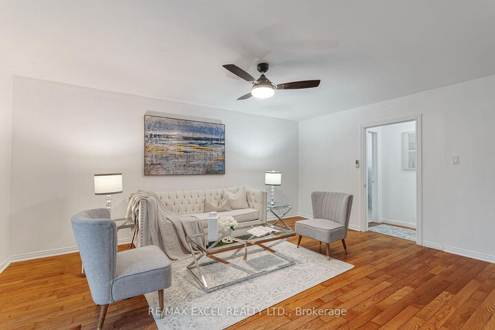 Photo de la propriété: 218 Angeline Street N ON K9V 5E9