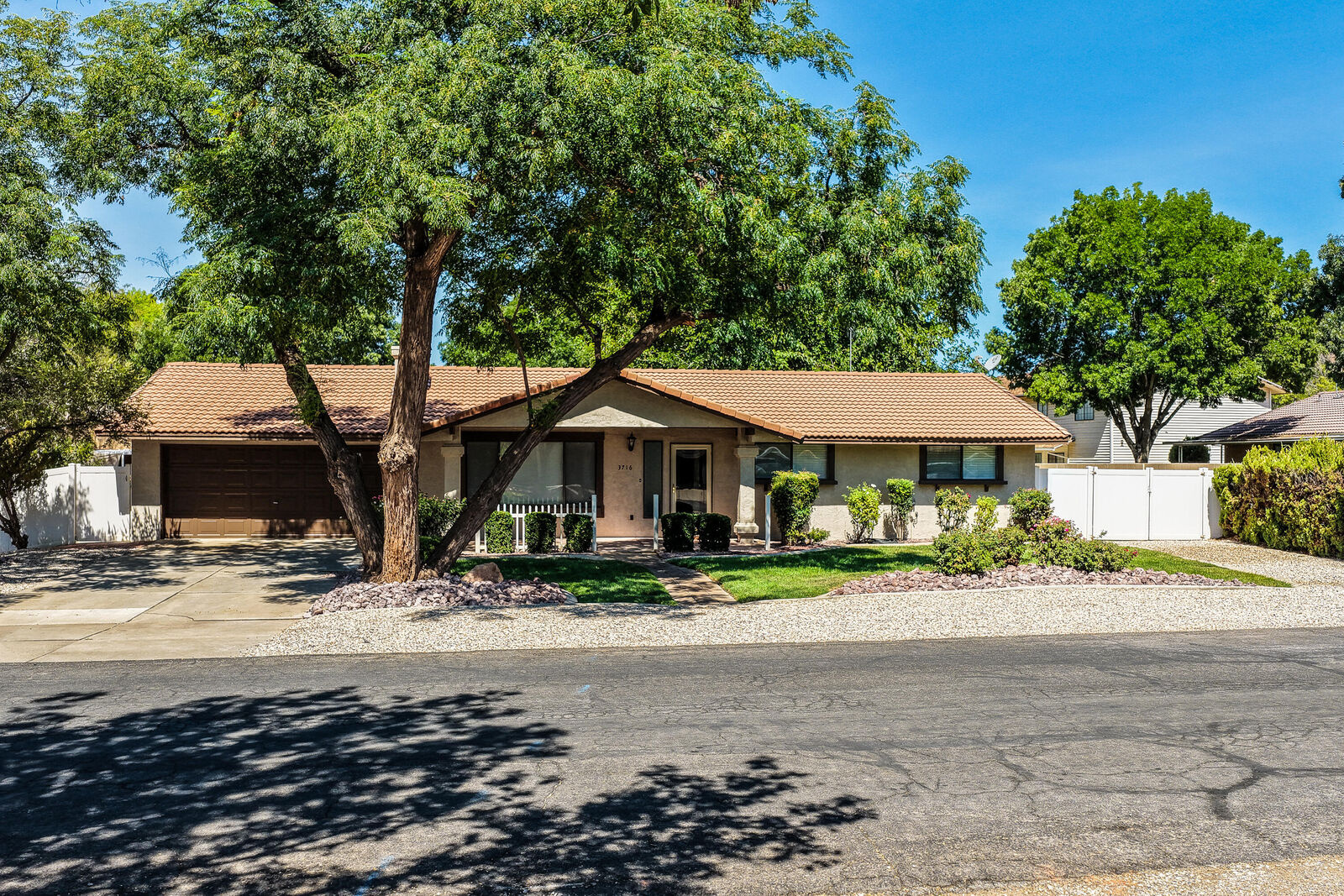 Property Photo: 3716 W Marigold Way UT 84790