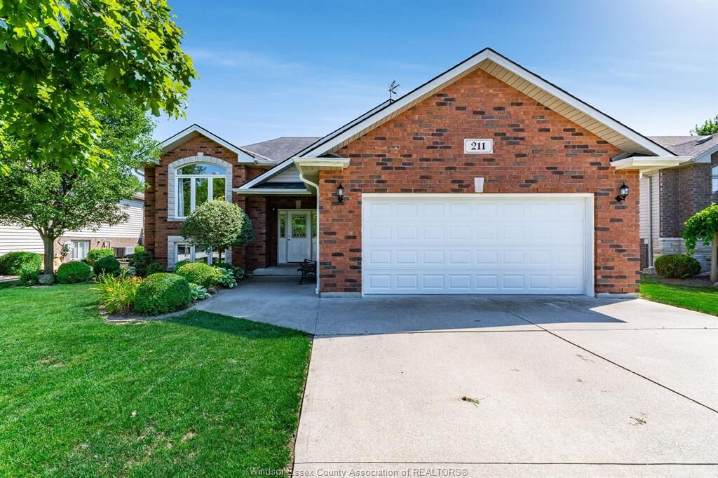 Property Photo: 211 Dieppe Crescent ON N9Y 4B9