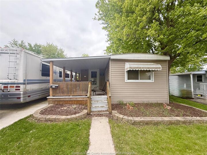 Property Photo: 117 Steven Court ON N8M 2A2