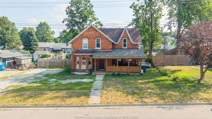 13 Hall Street North — photo 1