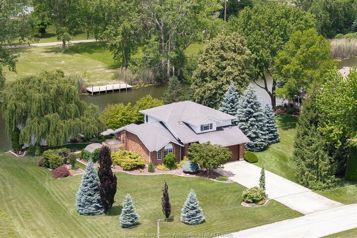 605 Markham Drive — photo 1