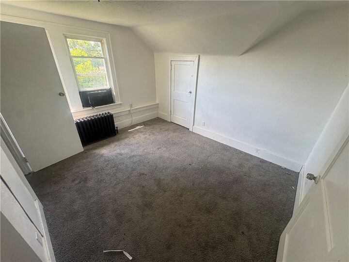 Property Photo: 726 Large Ave C PA 15025