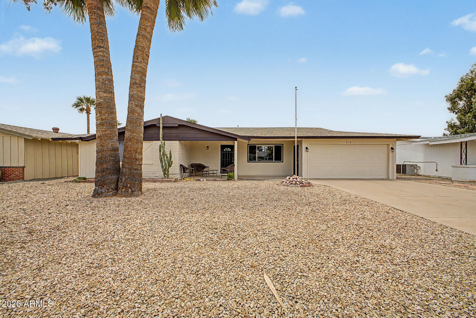 Property Photo:  814 S Longwood Loop  AZ 85208 