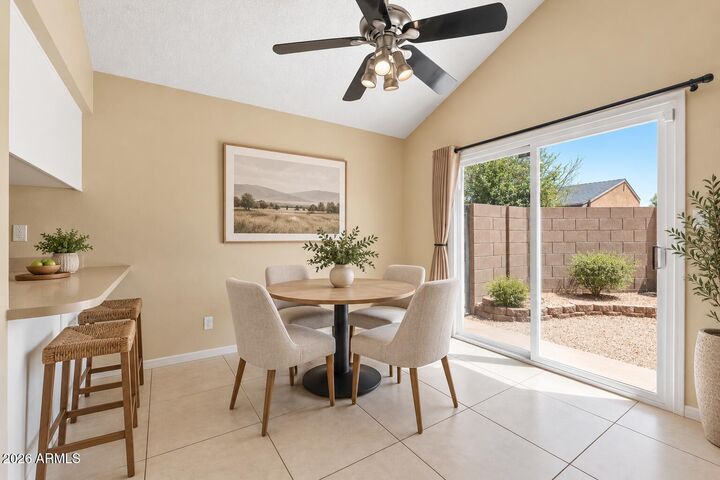 Property Photo: 905 S Hacienda Drive AZ 85281