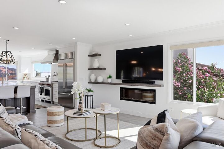 Property Photo:  191 Esmeyer Drive  CA 94903 