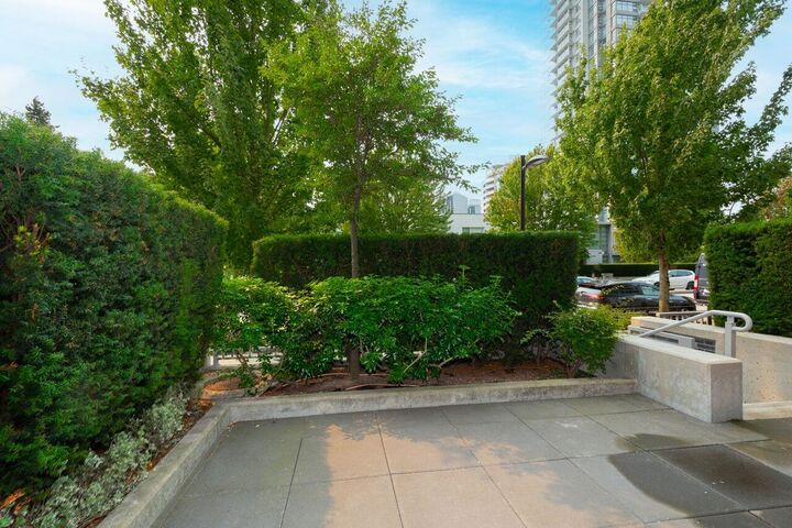 Property Photo: 6556 Nelson Avenue BC V5H 0G6