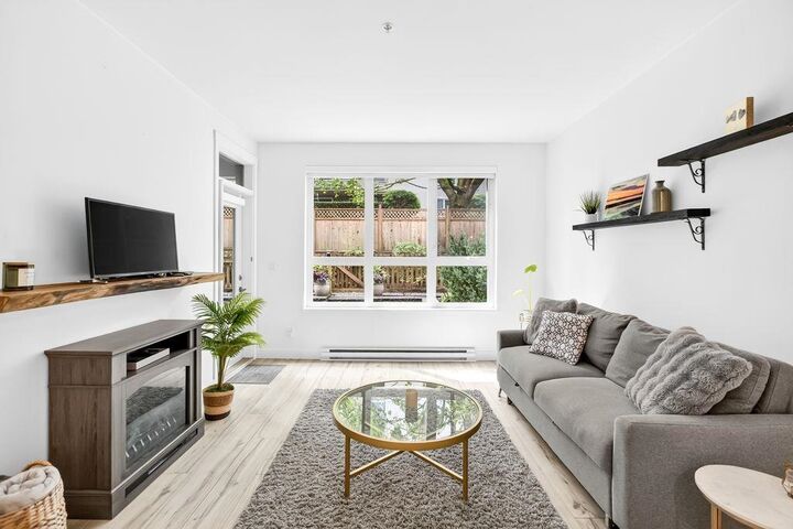 Property Photo: 15188 29A Avenue 106 BC V4P 1H1