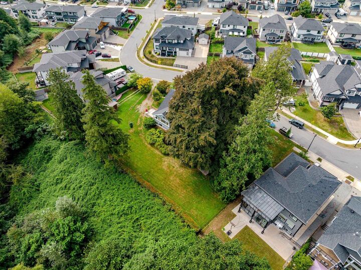 Property Photo:  35280 Ewert Avenue  BC V2V 0G3 