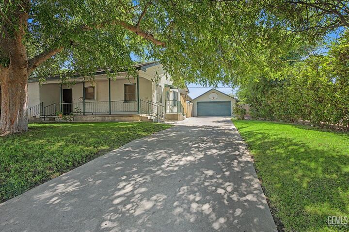 Property Photo: