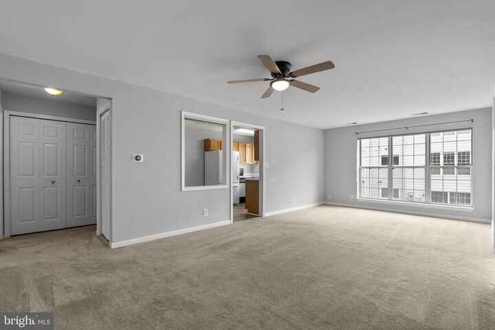 Property Photo:  1124 Huntmaster Terrace NE 201  VA 20176 