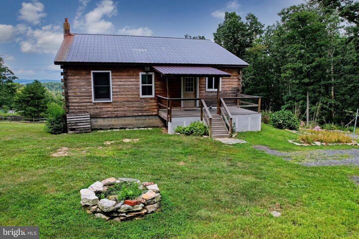 Property Photo:  107 Wakeman Drive  WV 26704 
