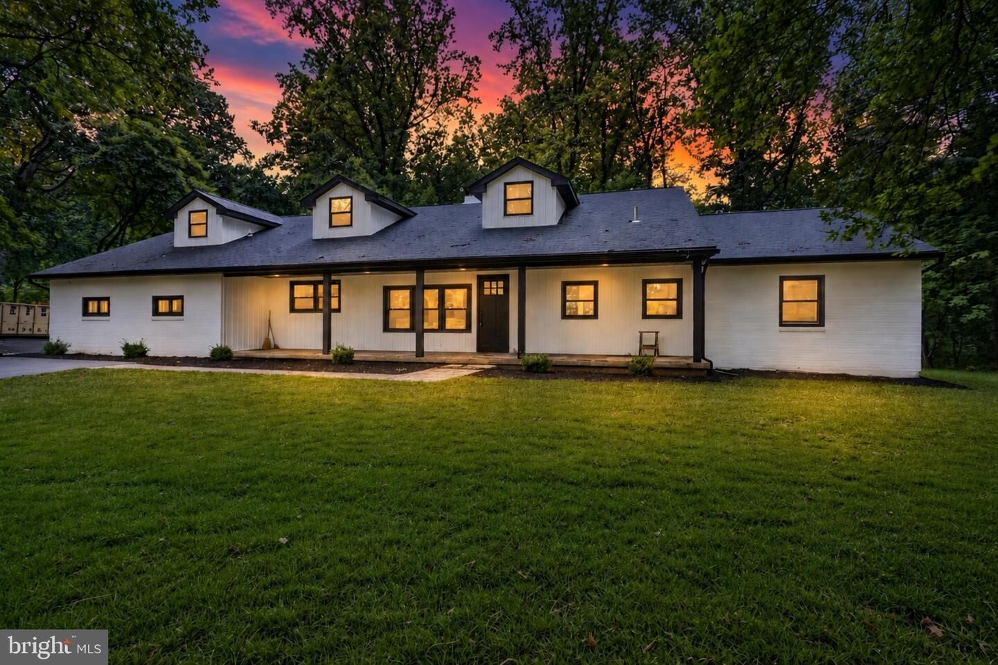 Property Photo:  8 Lupine Lane  NJ 08560 