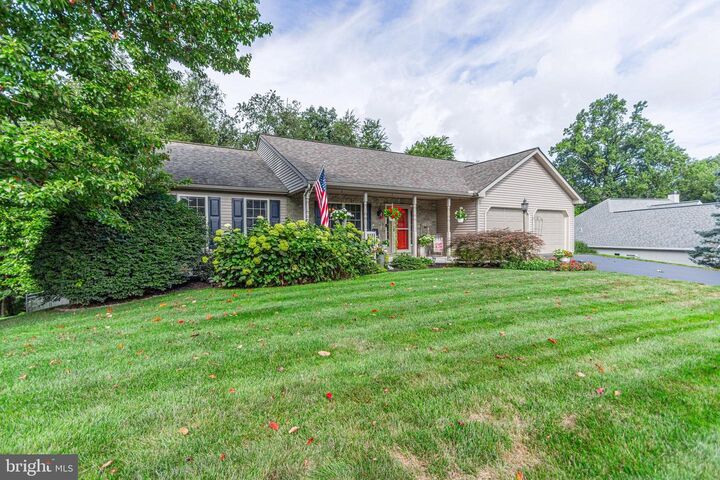 Property Photo: 255 Hedgewick Lane PA 17368