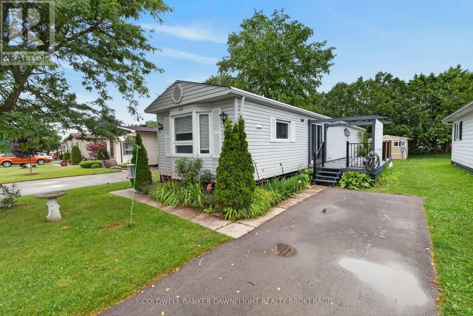 Property Photo:  20 Redford Drive  ON N0M 1S3 