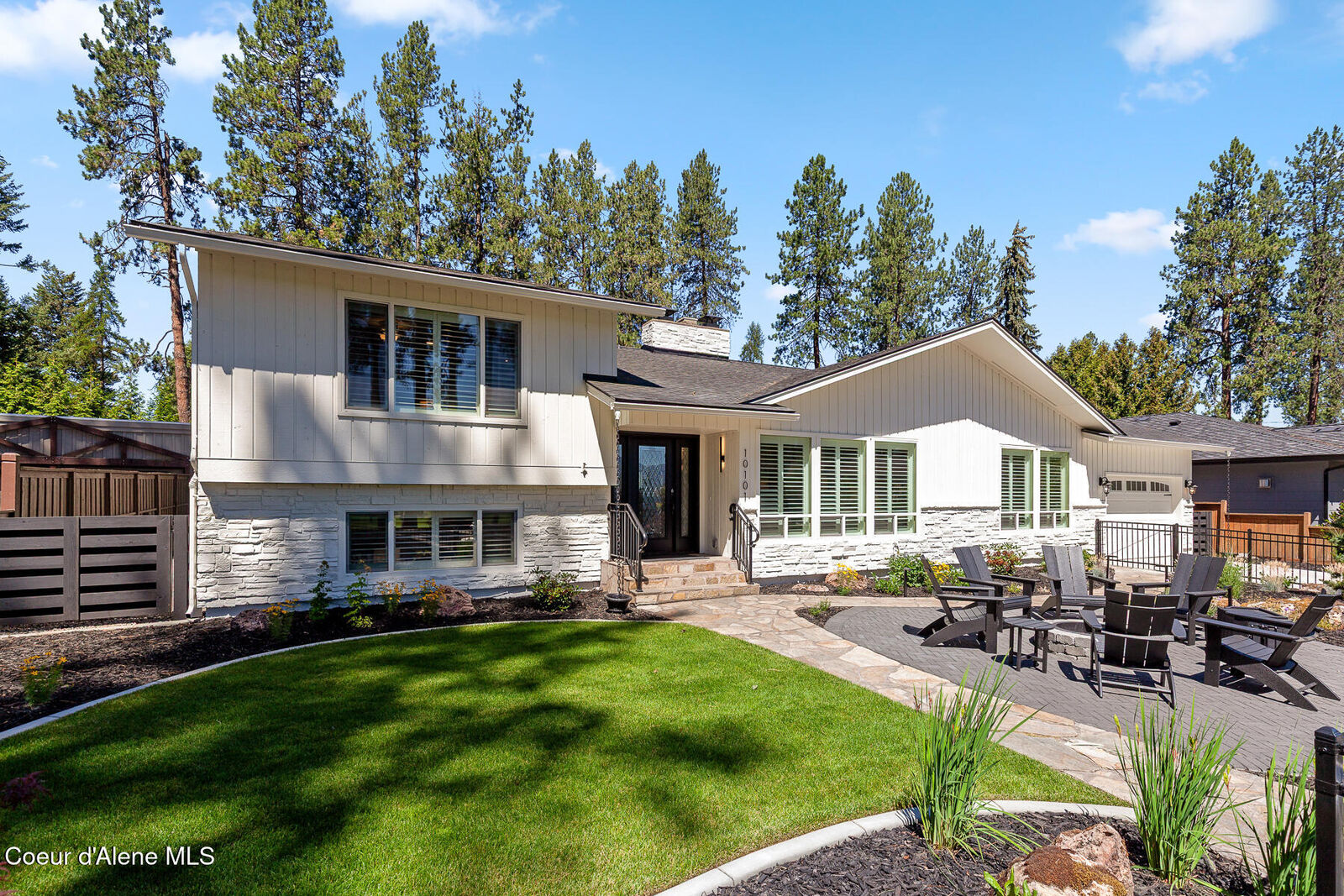 Property Photo: 10101 N Pines Rd ID 83835