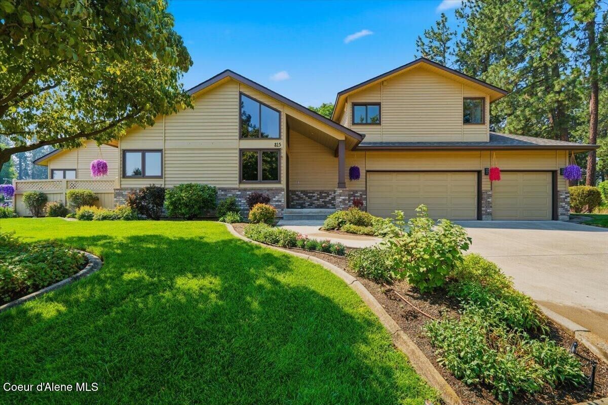 Property Photo: 815 N Chisholm Ct ID 83854