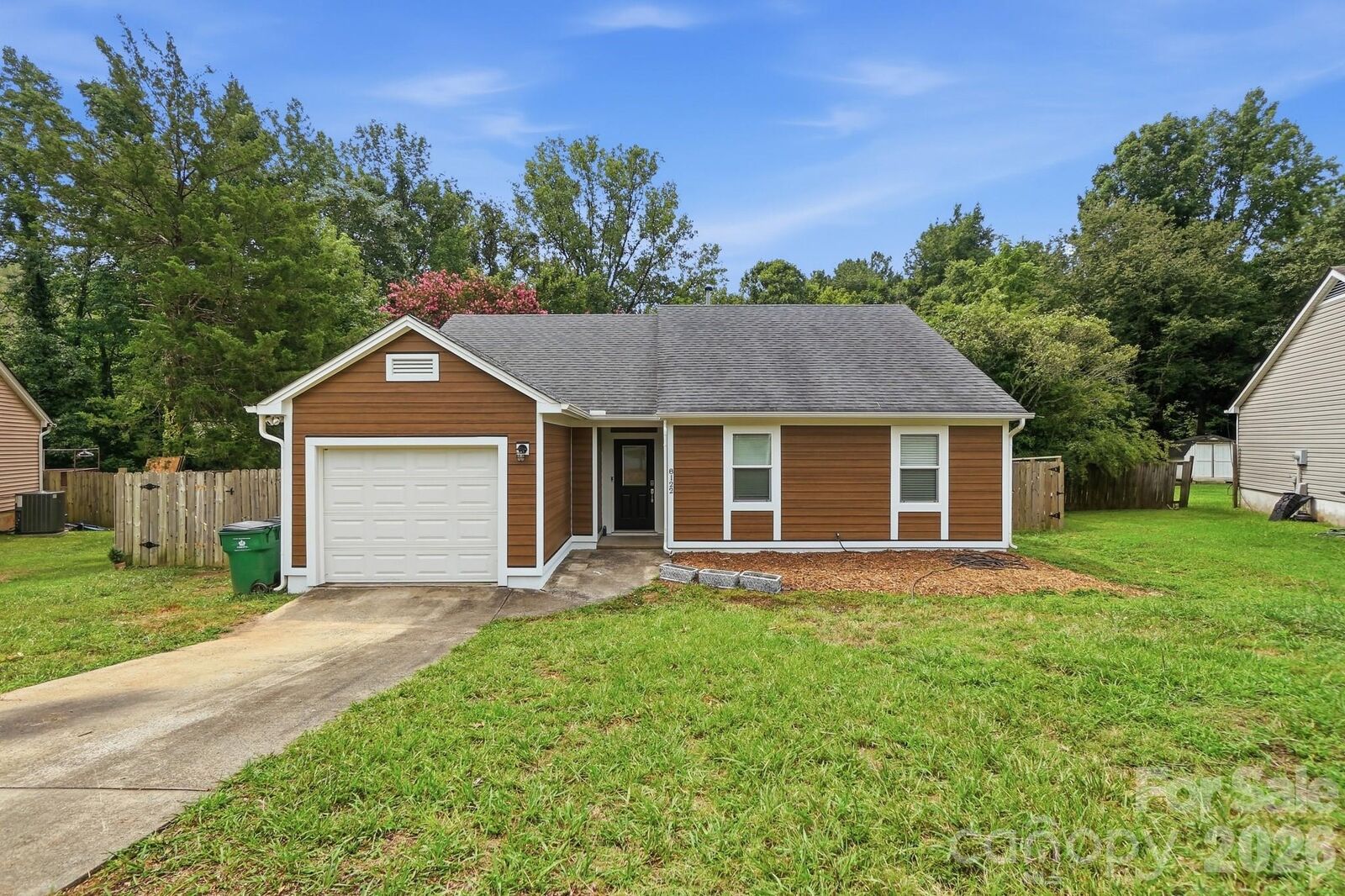 Property Photo:  8122 Sherington Way  NC 28227 