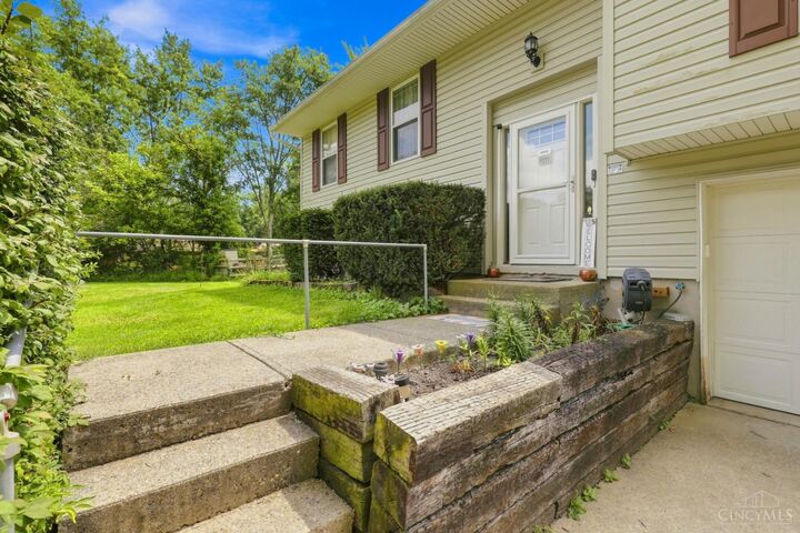 Property Photo:  1277 Blue Ridge Way  OH 45150 