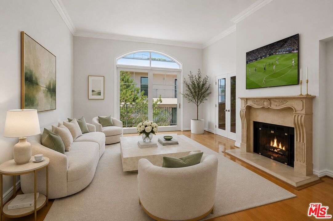 Property Photo:  430 N Oakhurst Dr, Unit Ph406  CA 90210 