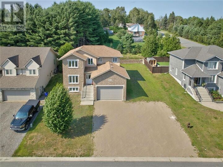 Property Photo:  164 Bonnie Drive  ON P3Y 0A2 