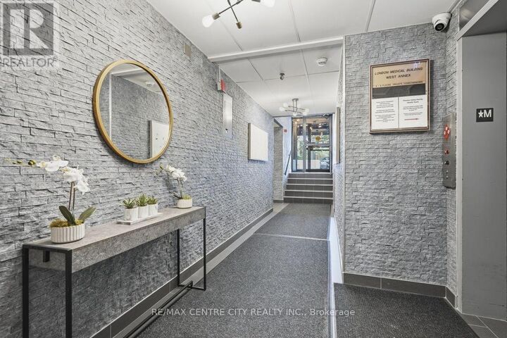 Property Photo: 440 Central Avenue 605 ON N6B 2E5