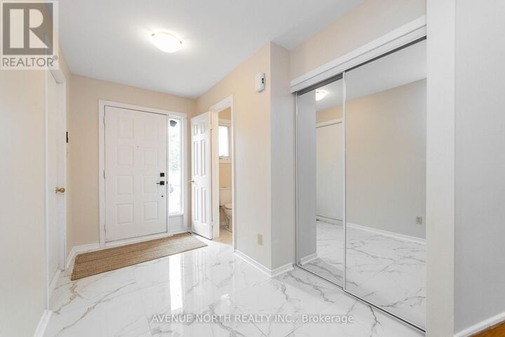 Property Photo: 861 Karsh Drive ON K1G 4T9