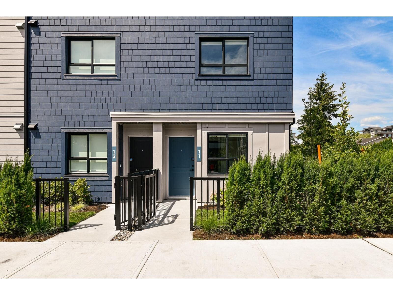Property Photo: 33520 Kingston Avenue 7 BC V2S 0R6