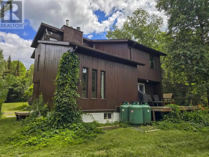 Property Photo: 5164 Dawson Rd ON P7G 0V4
