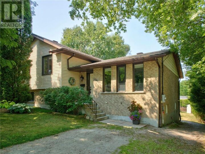Property Photo:  2645 Maurice Street  ON P3E 4Z2 