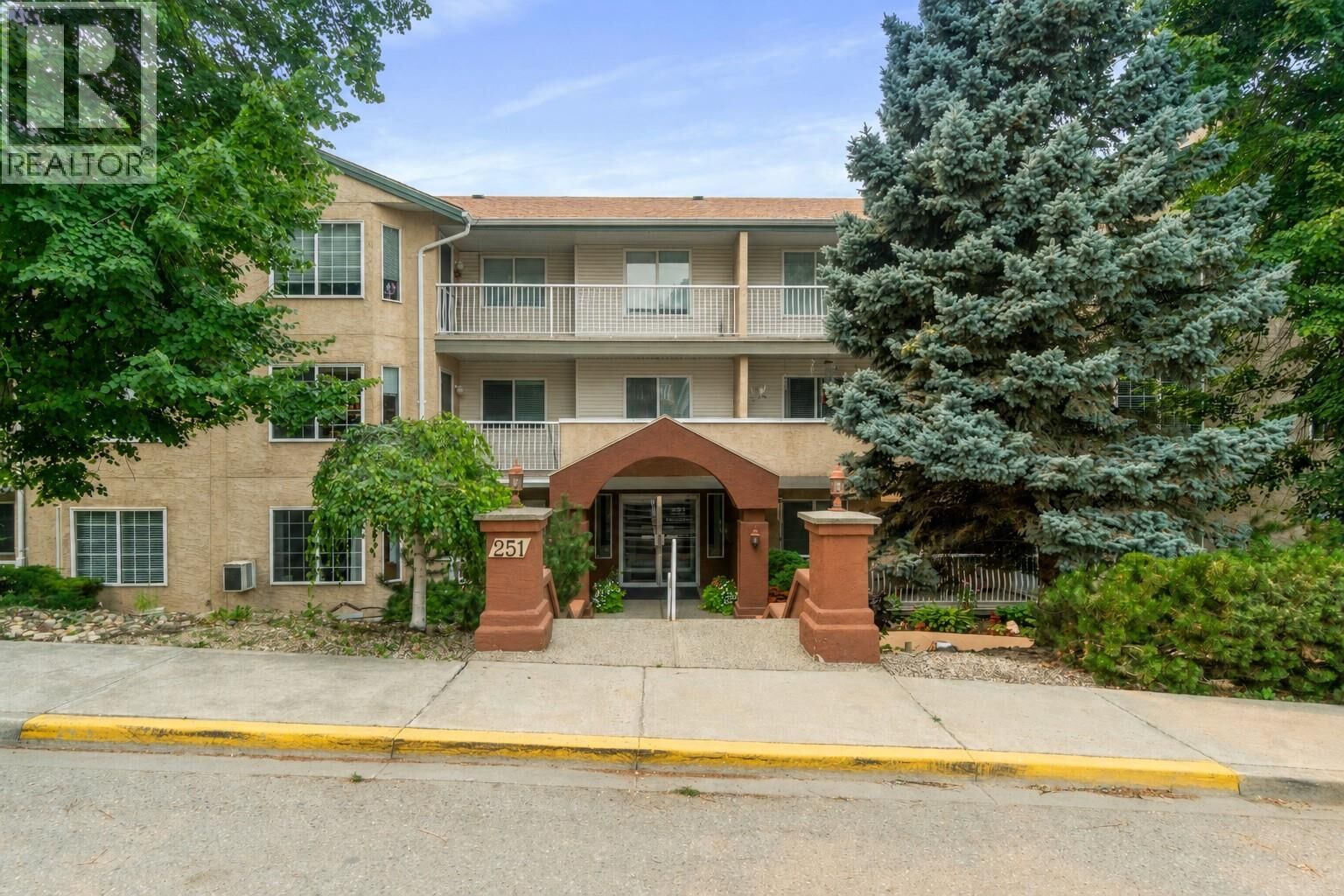 Property Photo: 251 6 Street Southeast 303 BC V1E 1J9