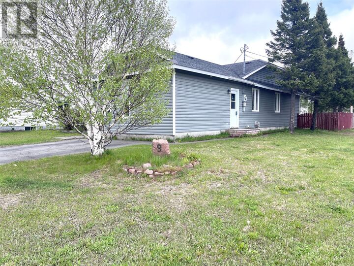 Property Photo:  9 Aspen Heights  NL A2B 1G7 