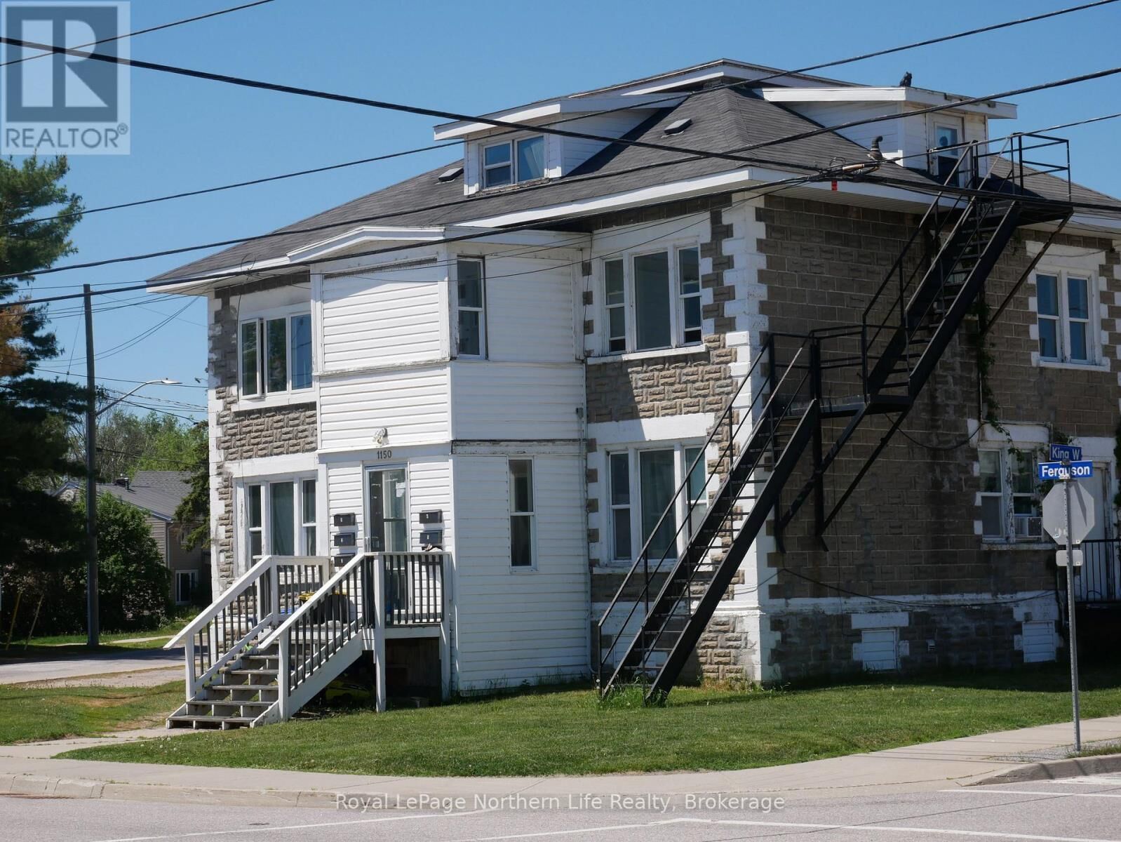 Property Photo: 1150 Ferguson Street ON P1B 1Y6