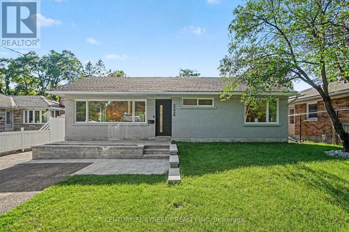 Property Photo: 2238 Utah Street ON K1H 7W8