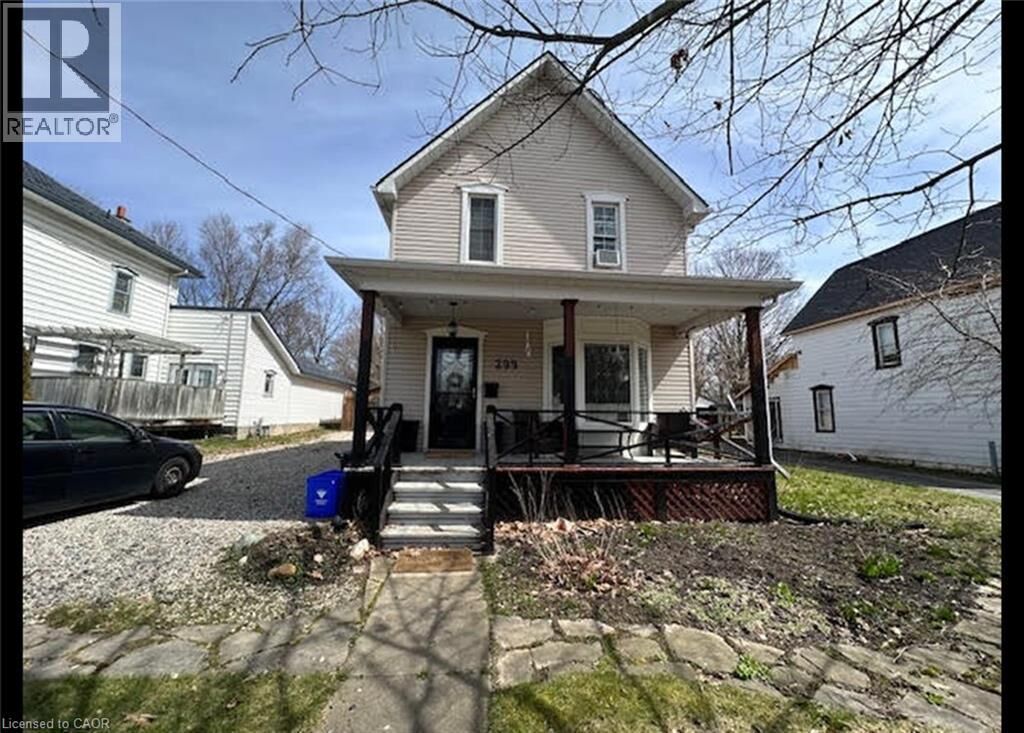 Property Photo: 299 Wellington Street ON N5C 1T2