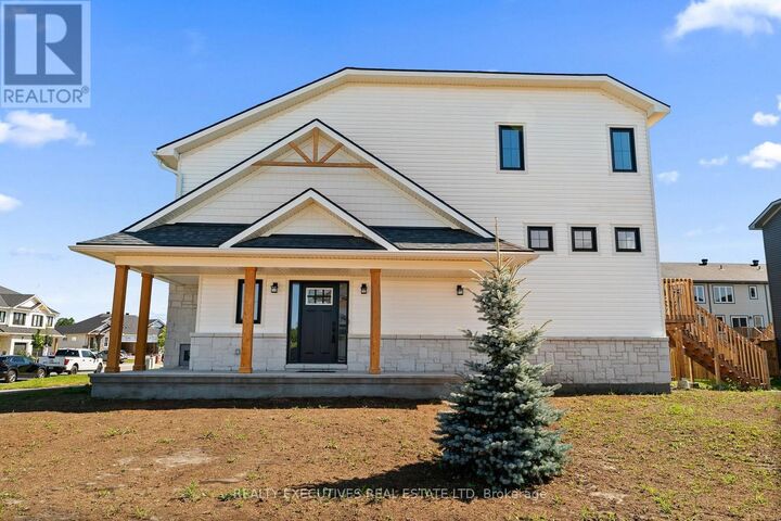 Property Photo: 31 Whitcomb Crescent ON K7A 0C1