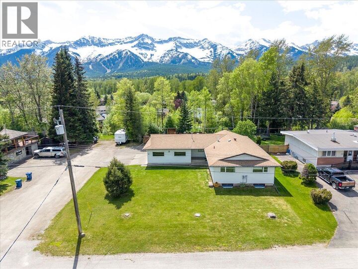 Property Photo: 39 Elkview Drive BC V0B 1M3