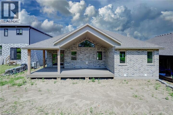 Property Photo: 68 Avery Place ON N0M 1K0