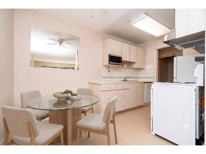 Property Photo: 15020 North Bluff Road 208 BC V4B 5A4